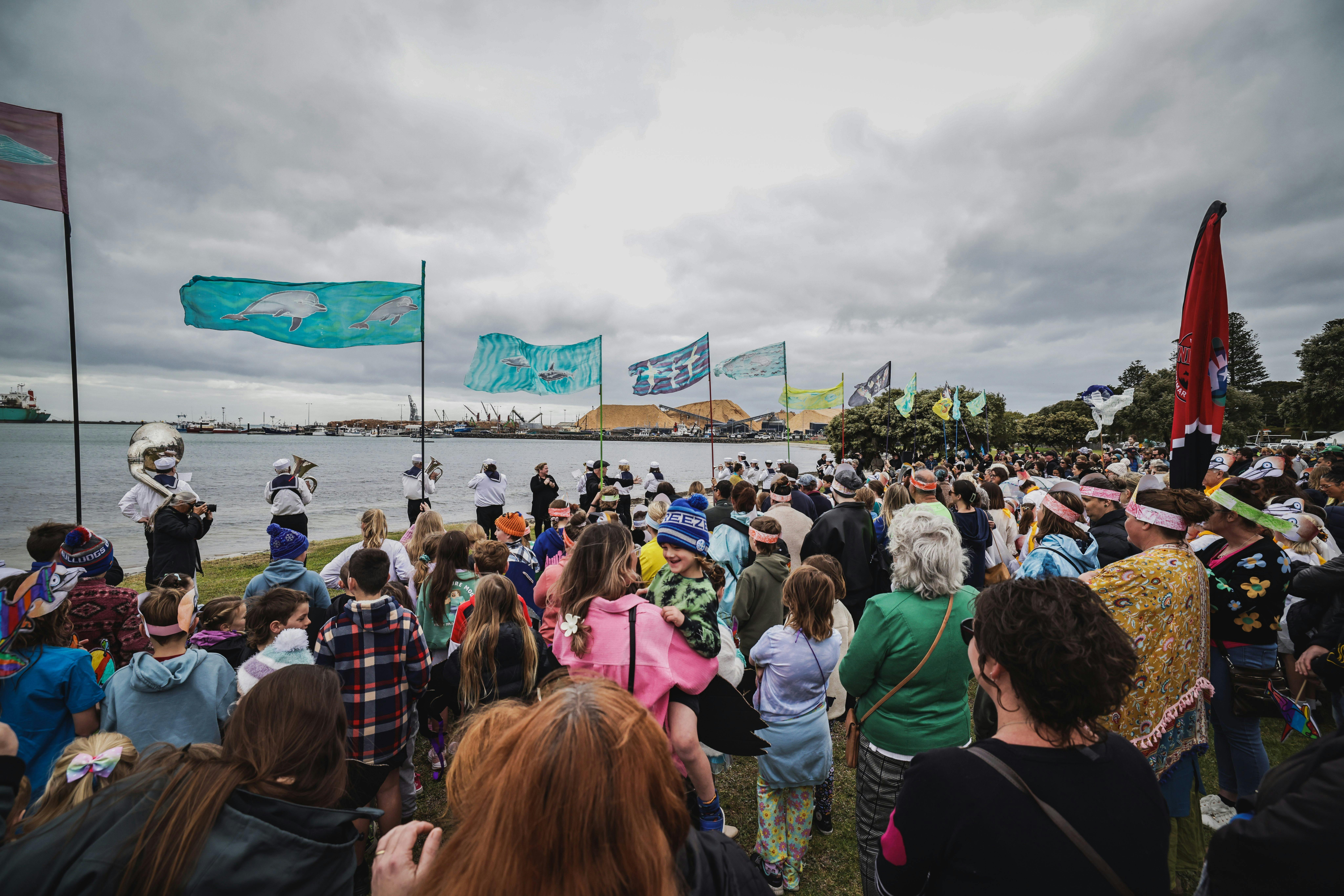 The Call to the Sea by the Community, including school children