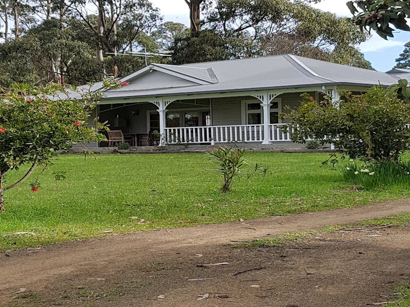 Holiday House image