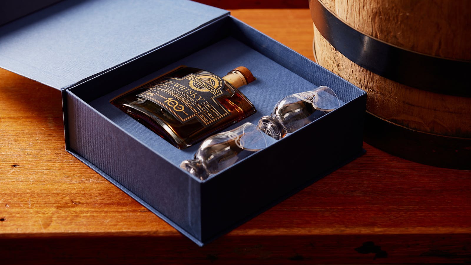 Gift pack of whisky