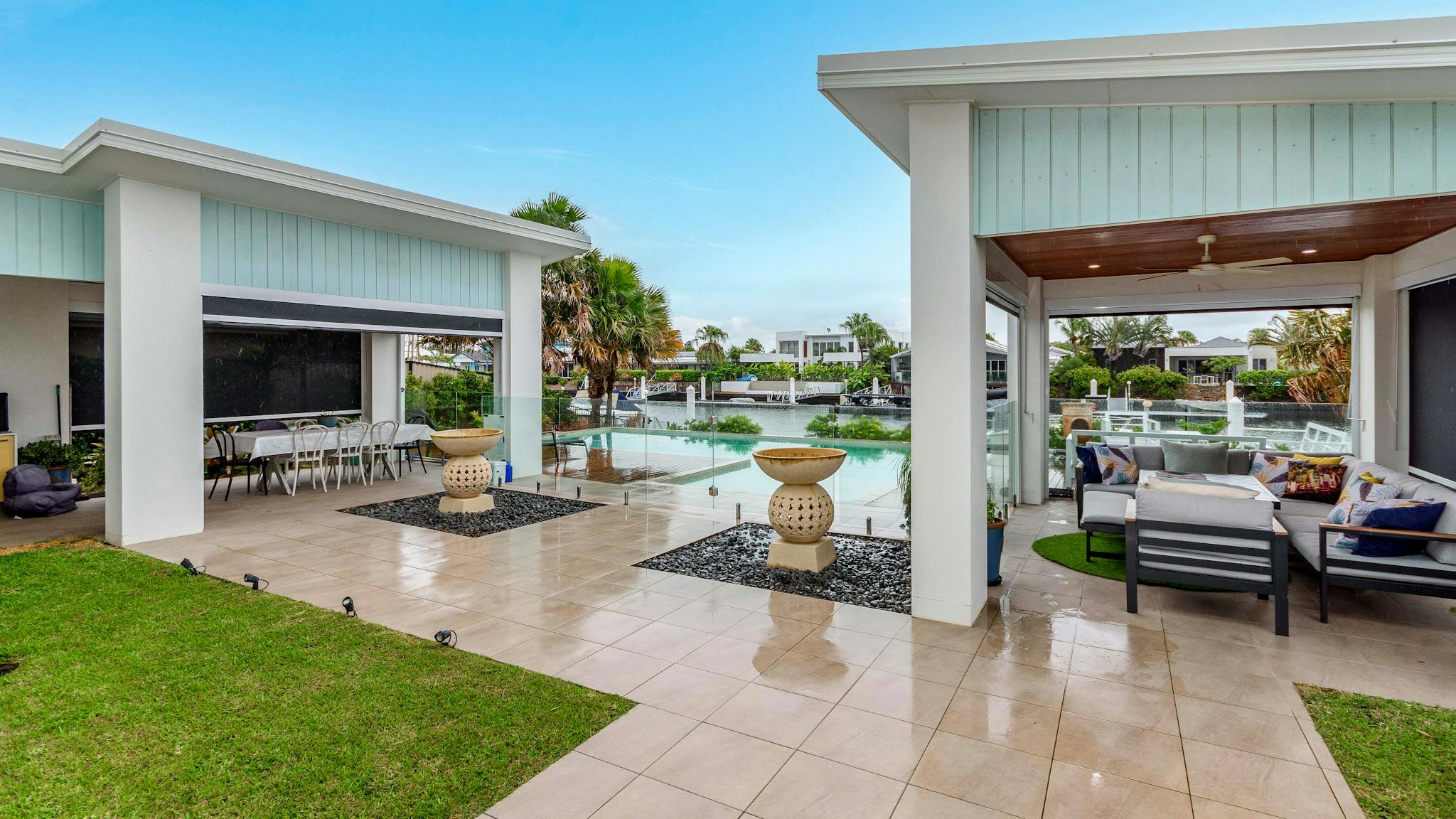 Multiple outdoor spaces Multiple outdoor spaces