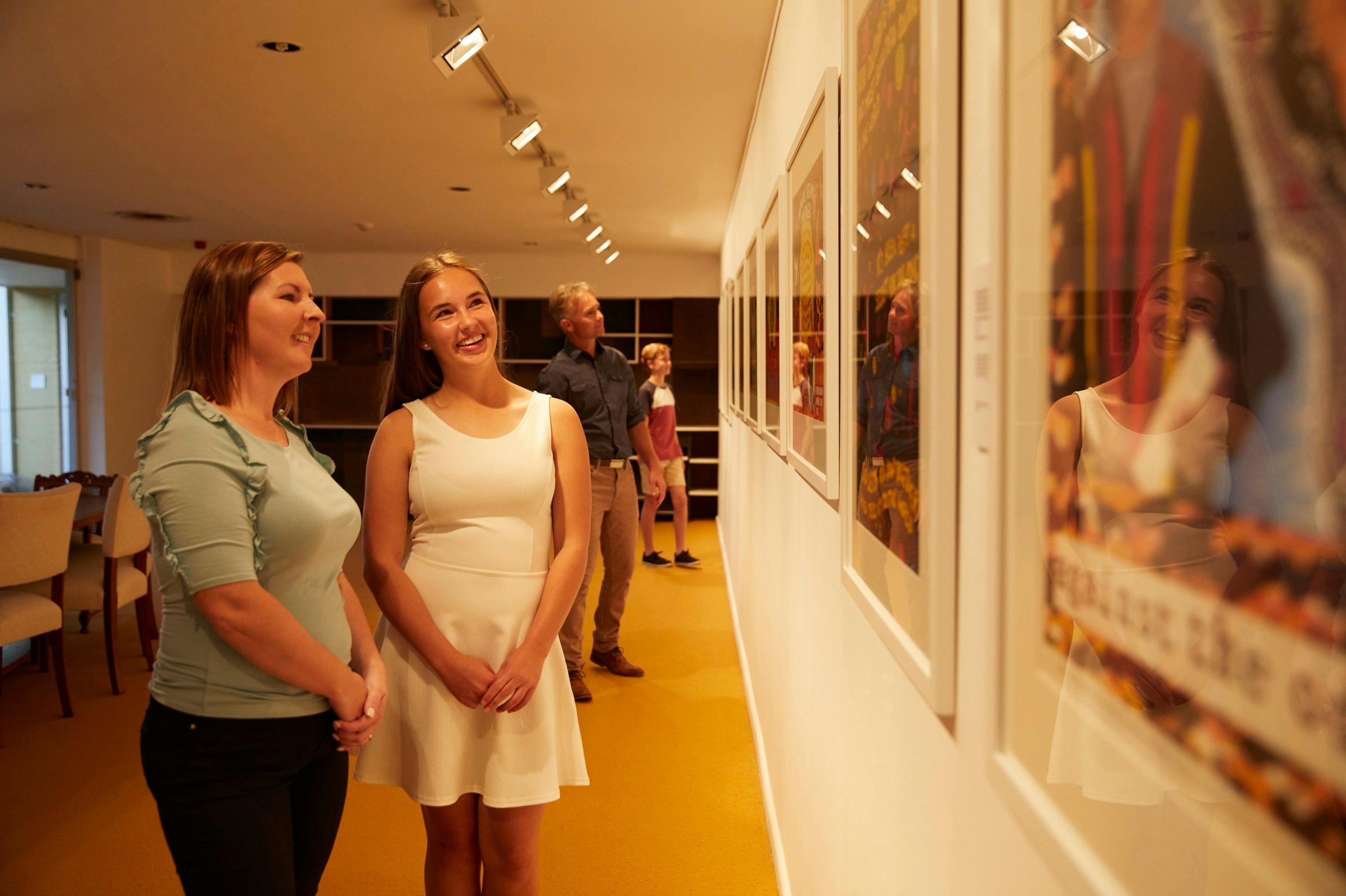 彭里斯地区画廊