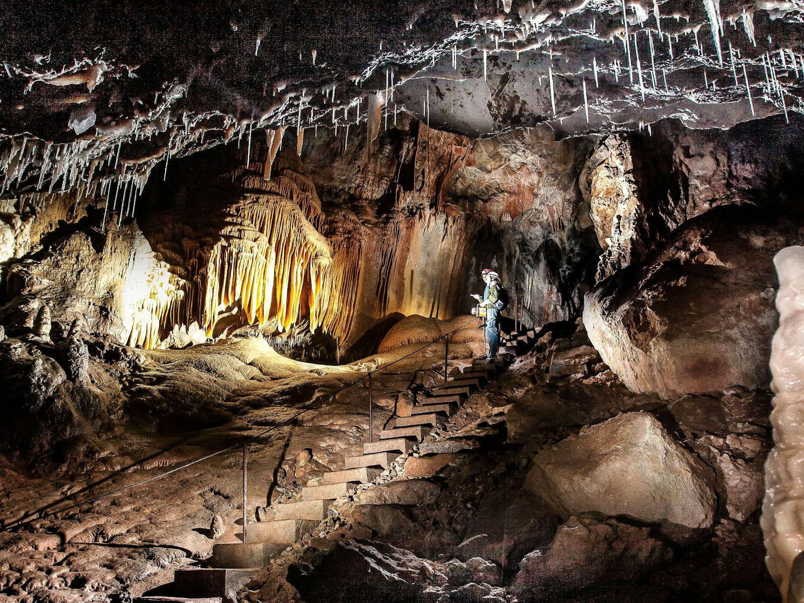 Yarrangobilly Caves