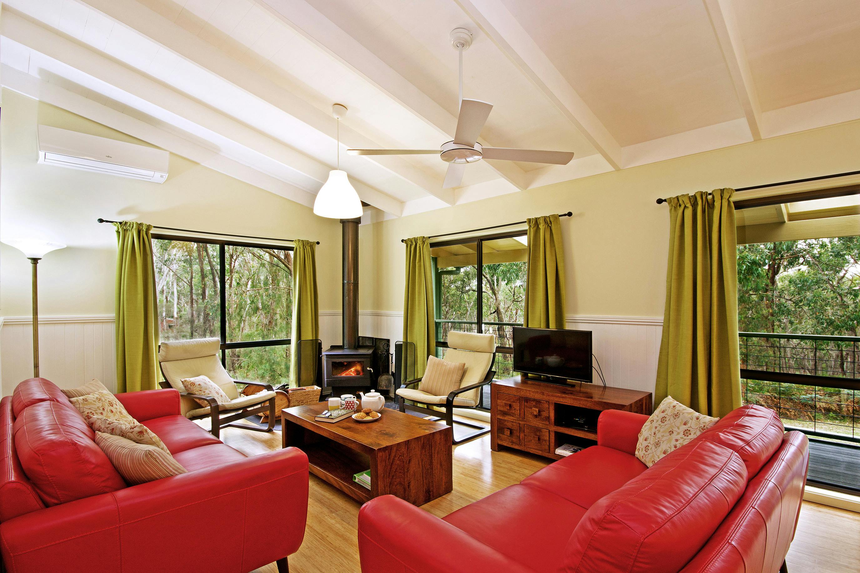Canopy lounge