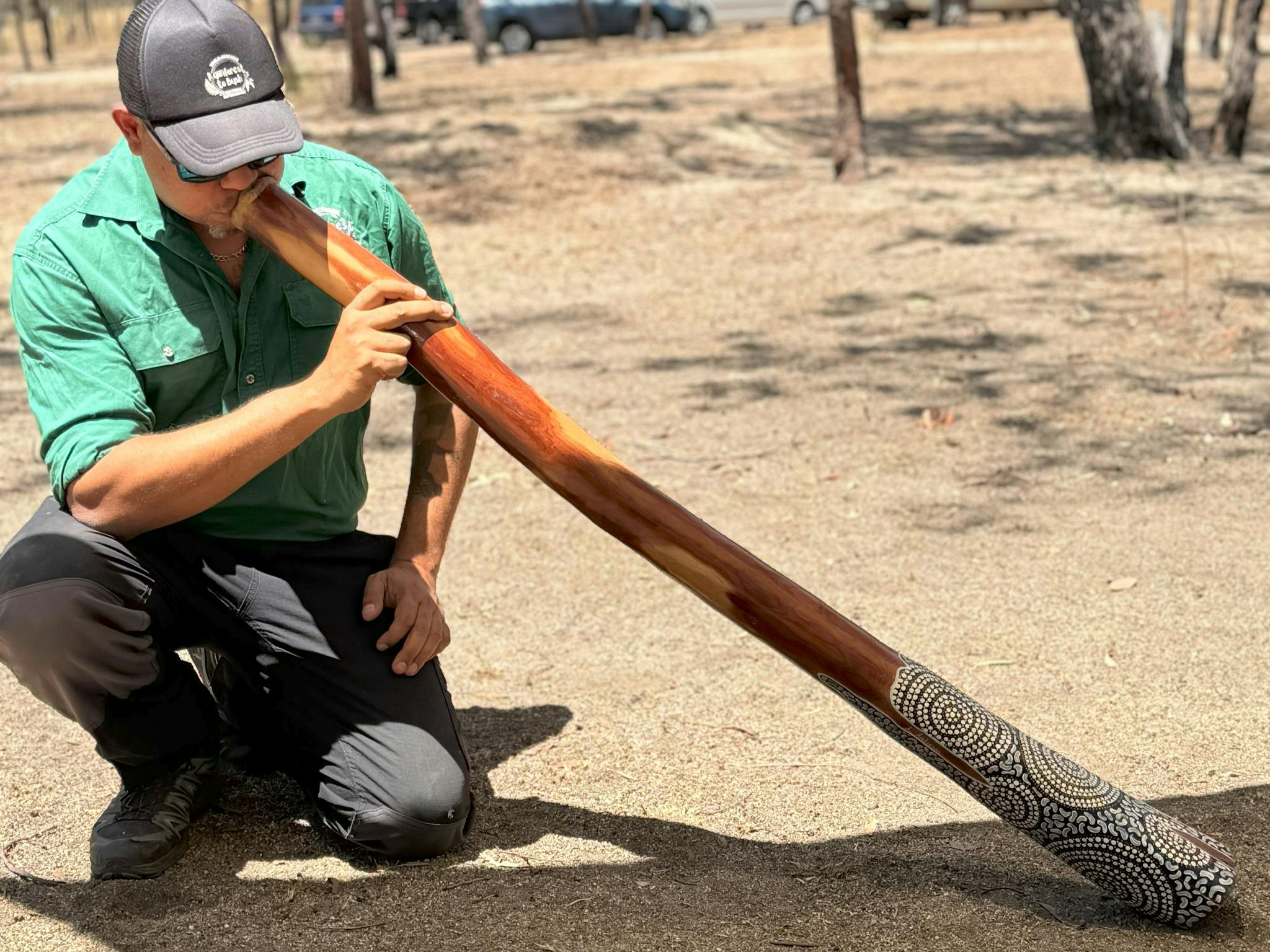 Guide plays didgeridoo Guide plays didgeridoo