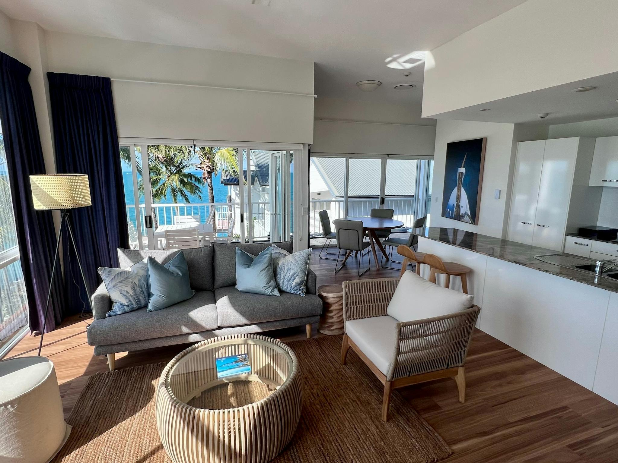 Lounge and Dining Lounge and Dining