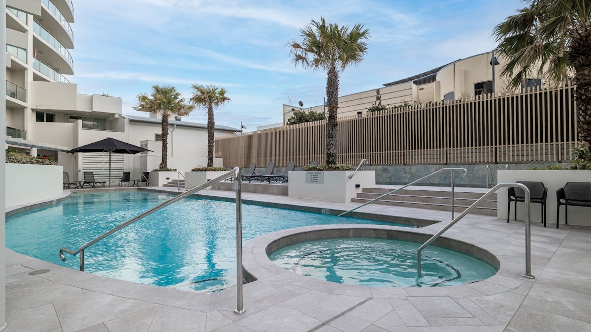 Aspect Caloundra Spa, Pool, Palm Tree, Luxury, Family Accommodation