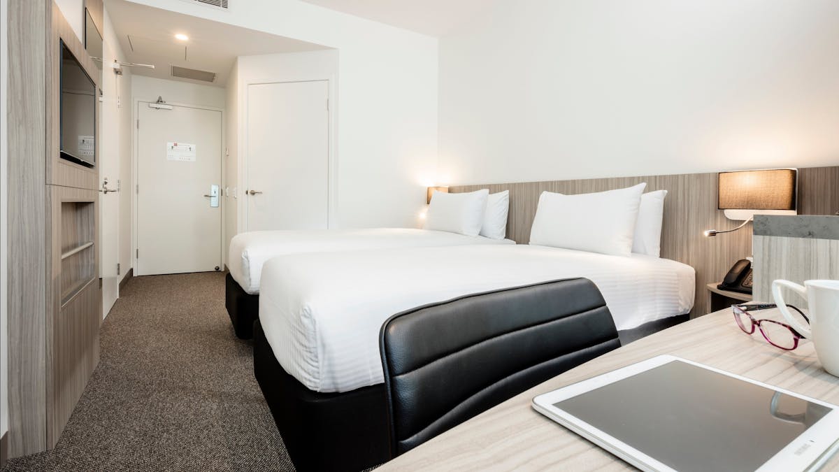 Ibis Mackay