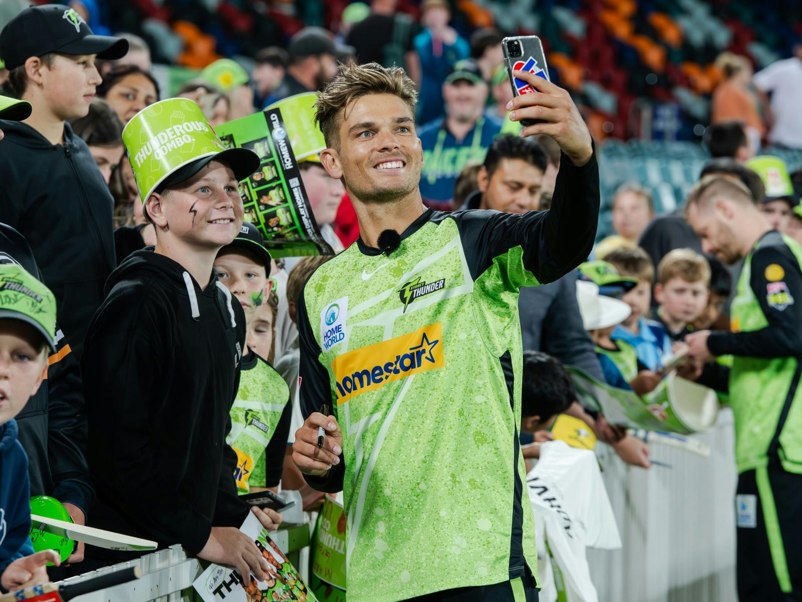 BBL: Sydney Thunder v Adelaide Strikers