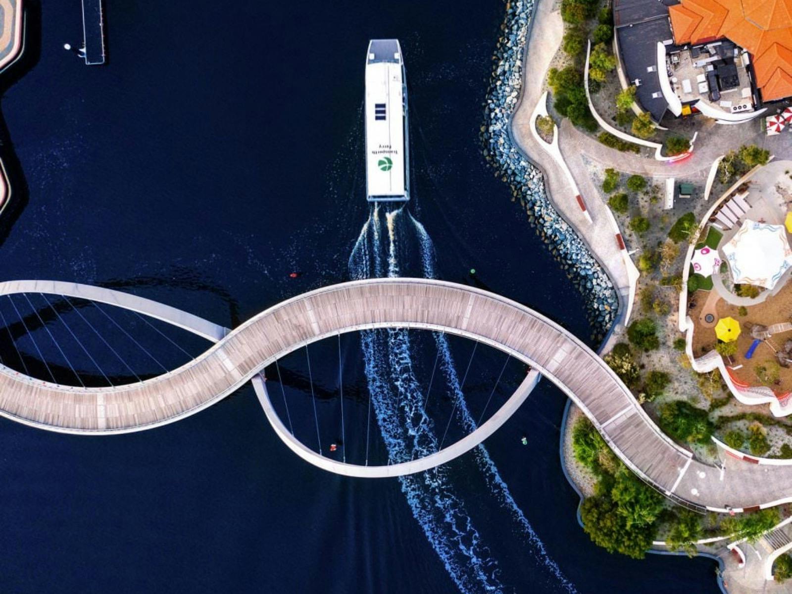 Elizabeth Quay Bridge