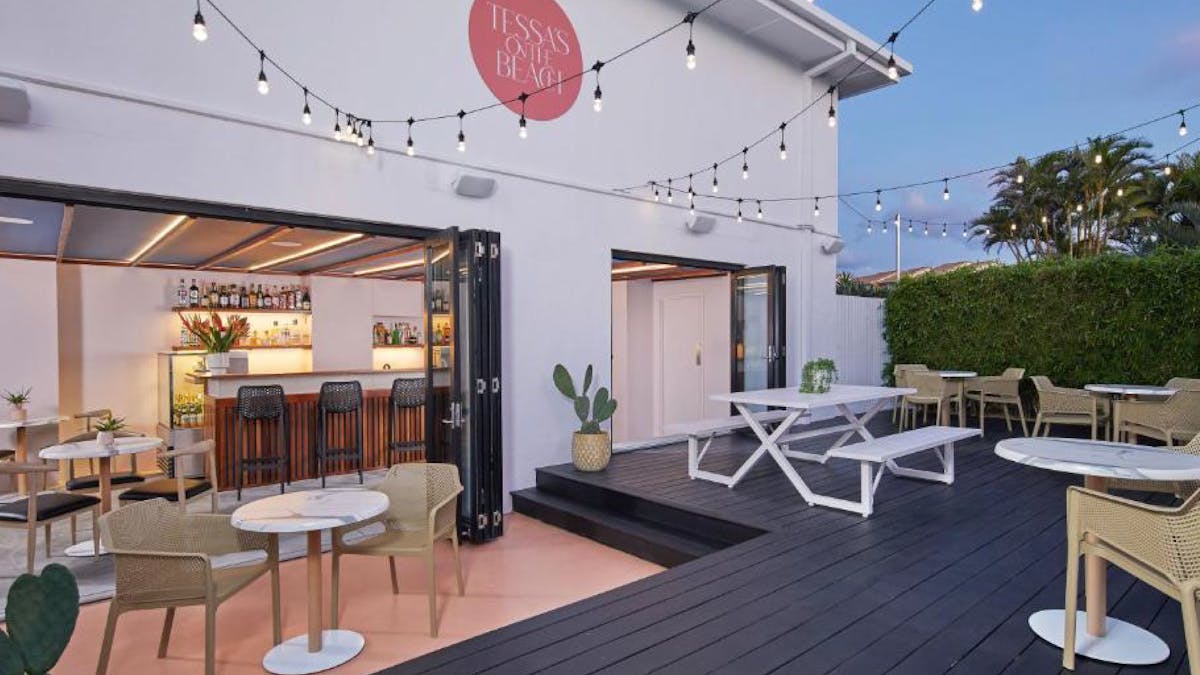Tony's Cafe and Bar
