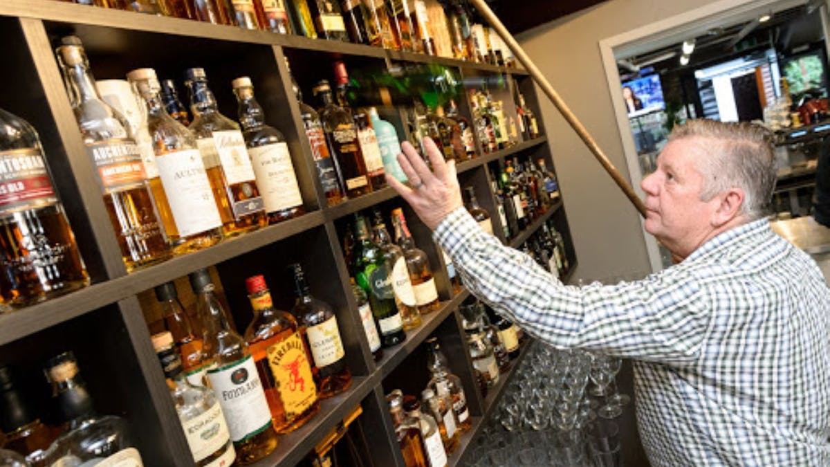 Shackleton's Whisky Bar