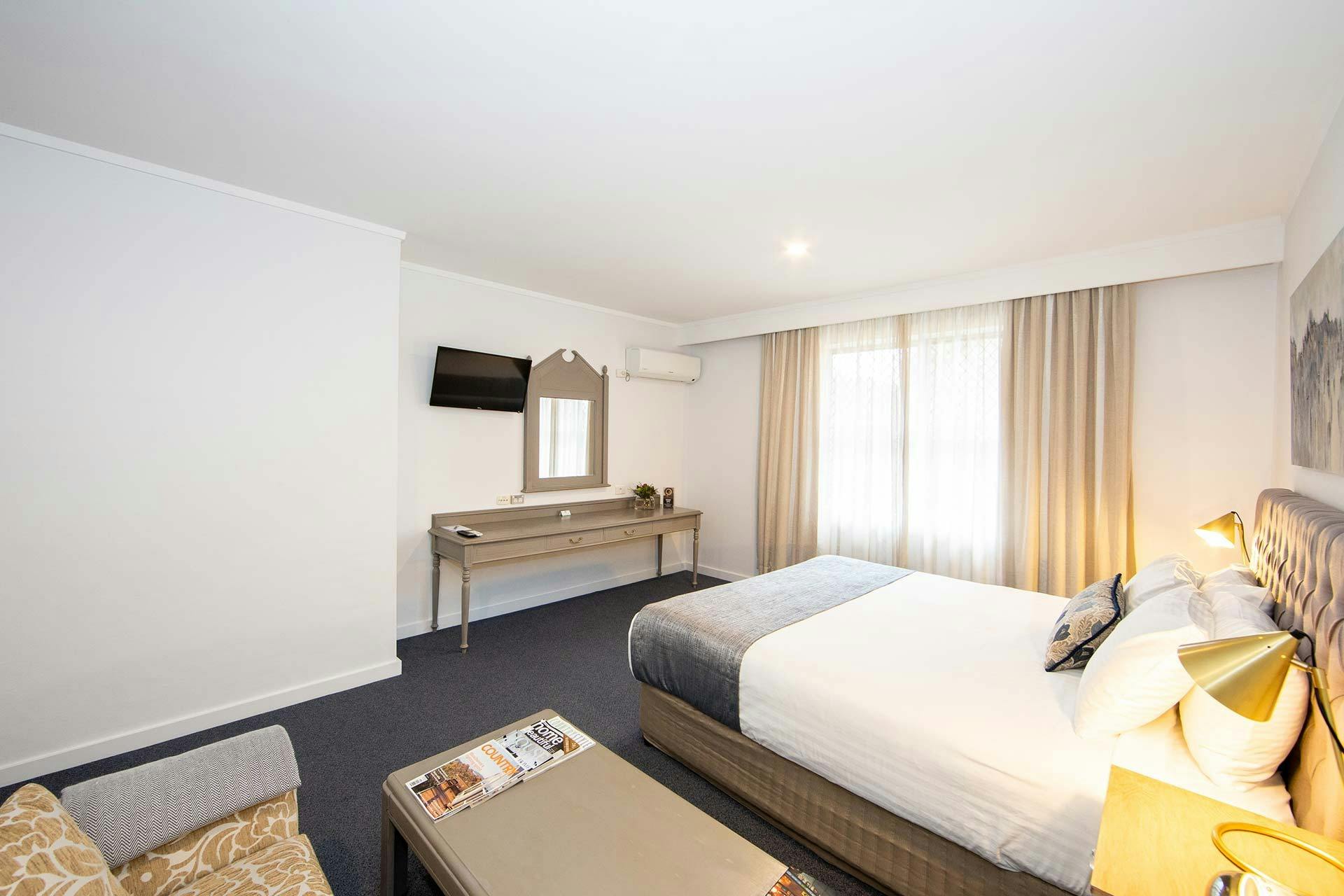 King Room with Kitchenette