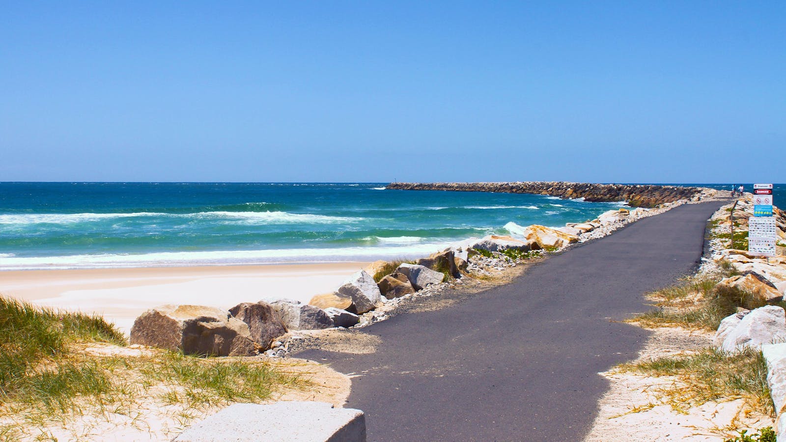 Iluka Main Beach