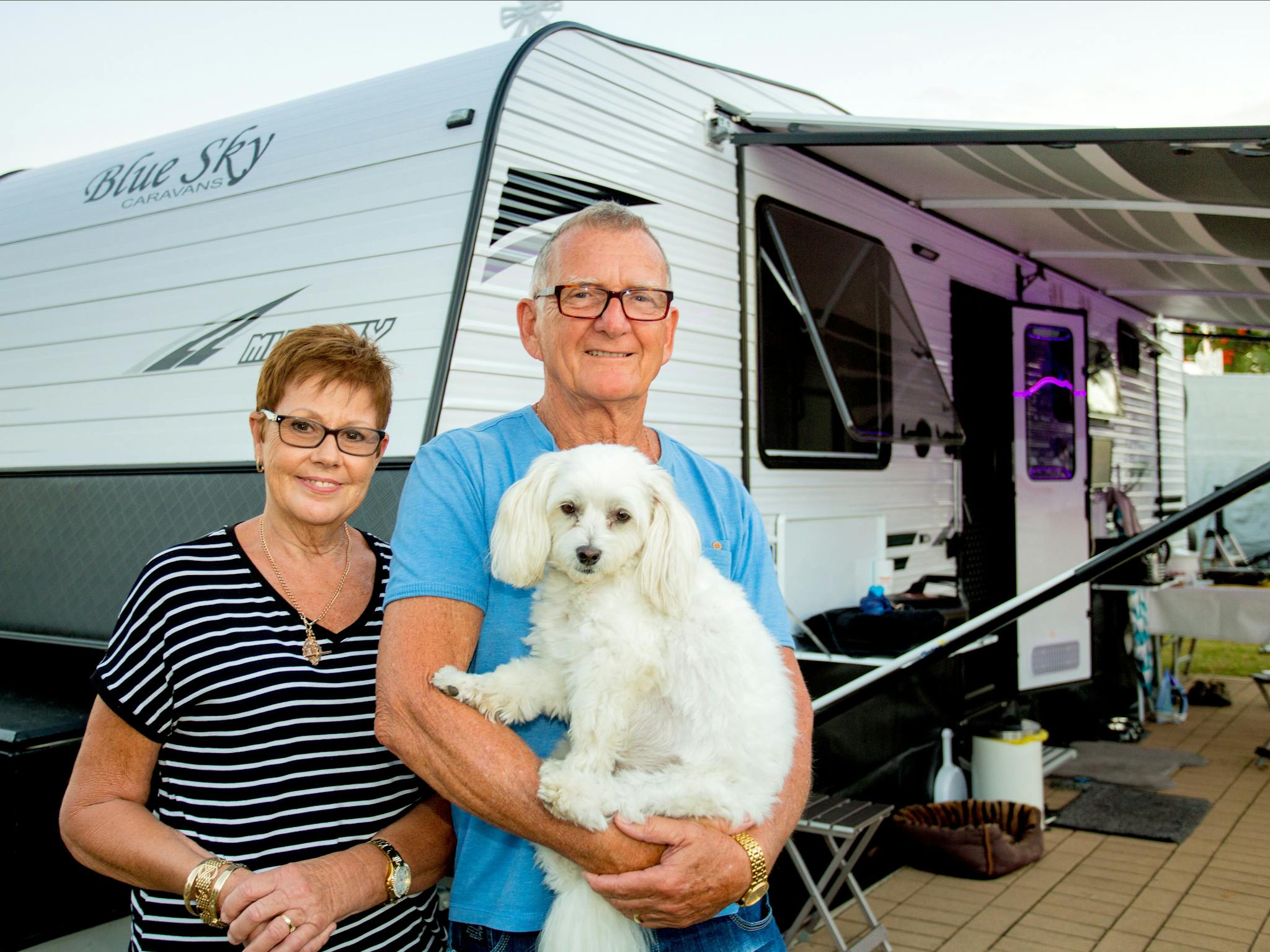 Secura Lifestyle Magnetic Gateway Pet Friendly Secura Lifestyle Magnetic Gateway Pet Friendly