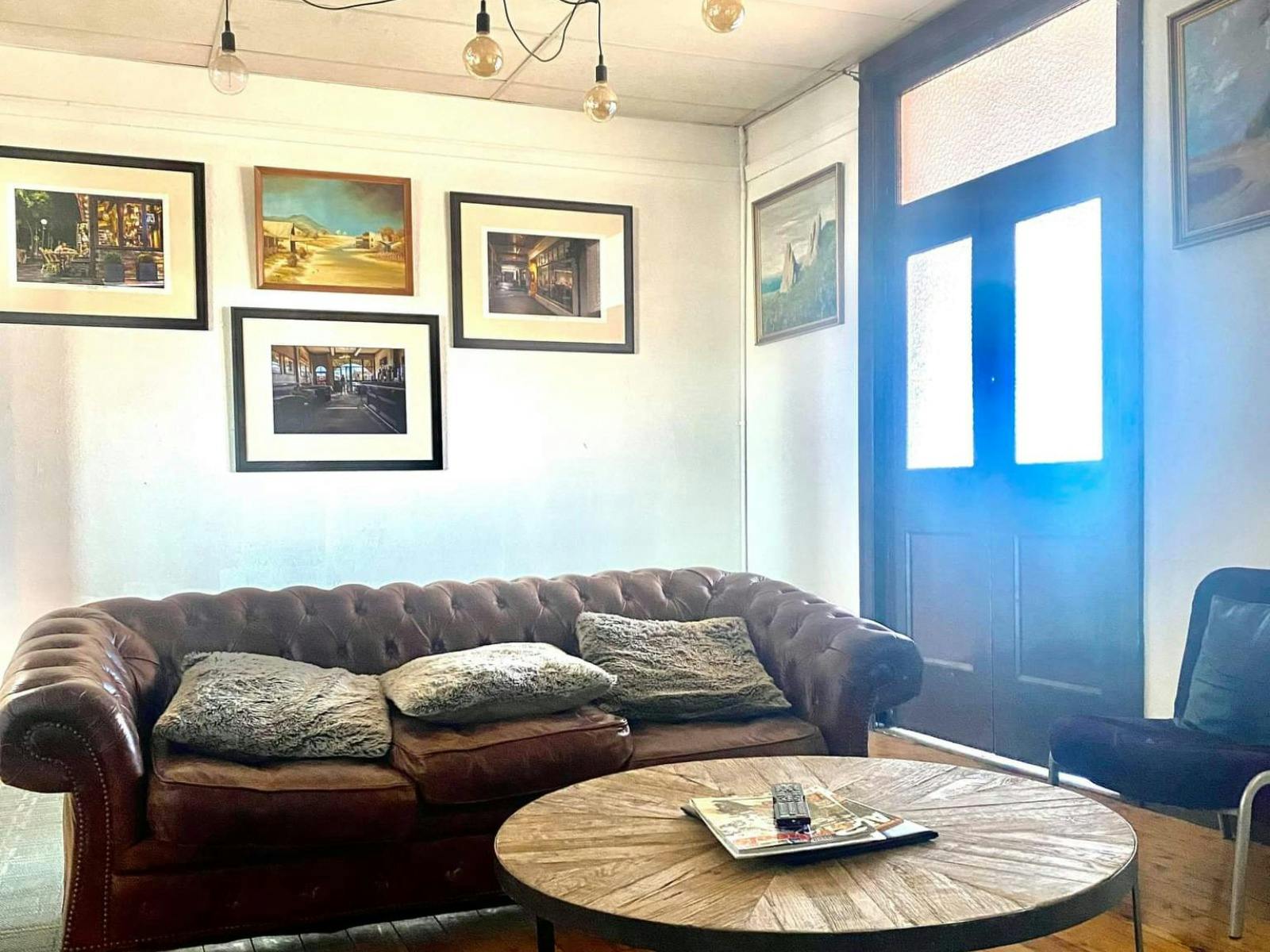 Imperial Hotel Coonabarabran - Guest Lounge