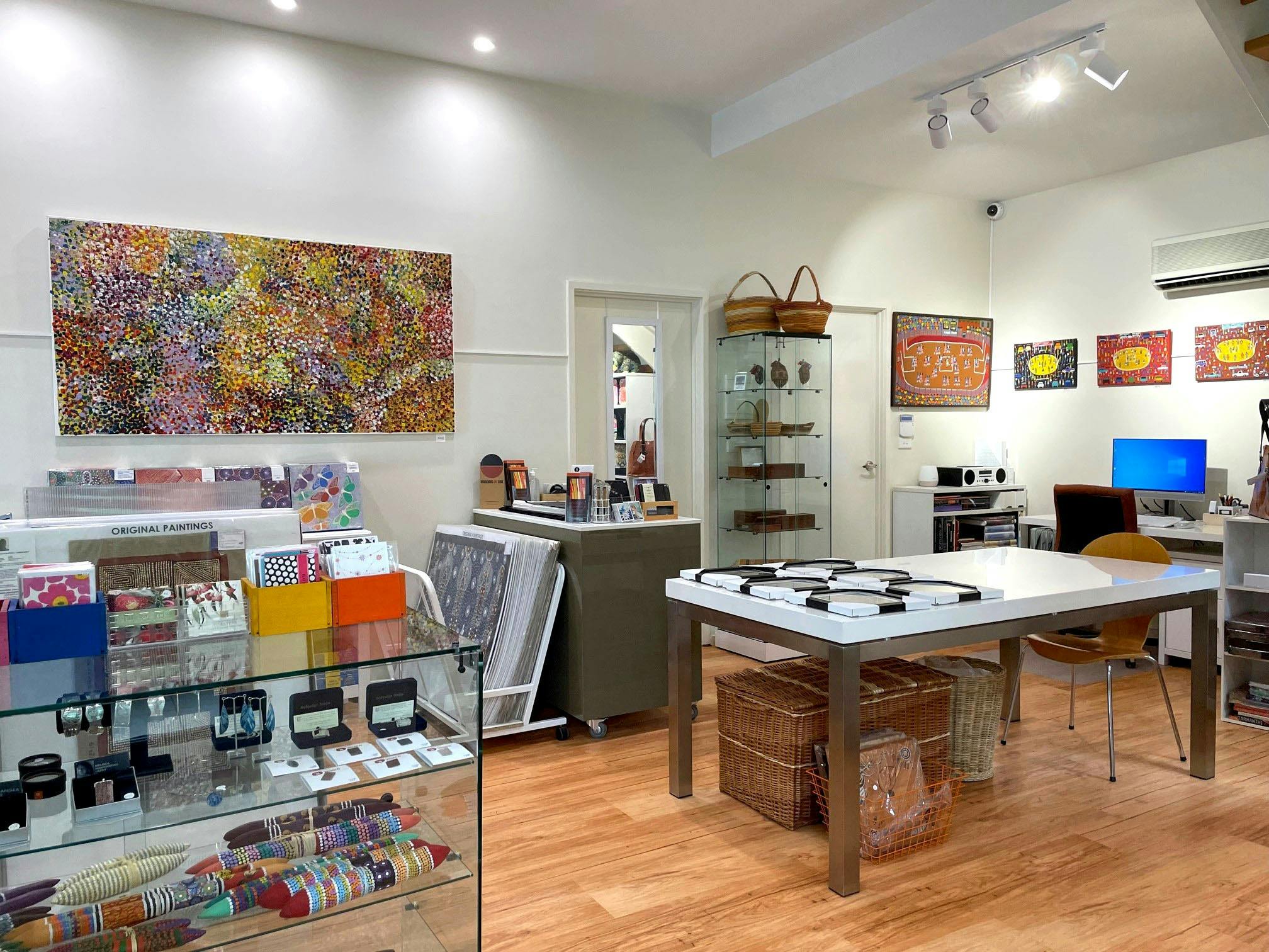 Aboriginal art at Artworld ADG Canberra City