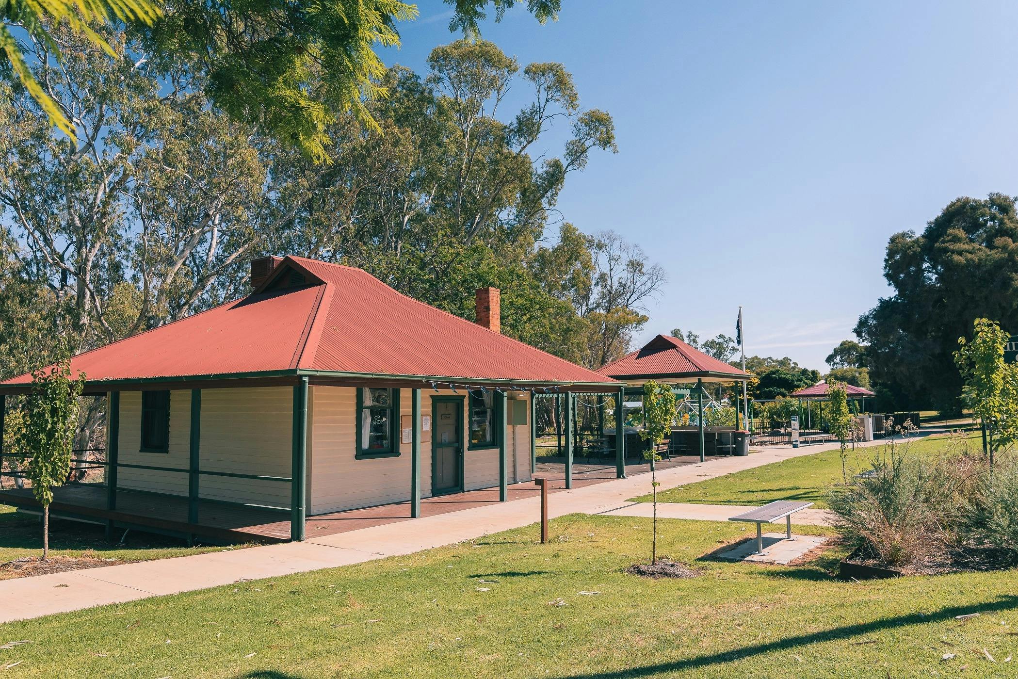 Mensforth Park