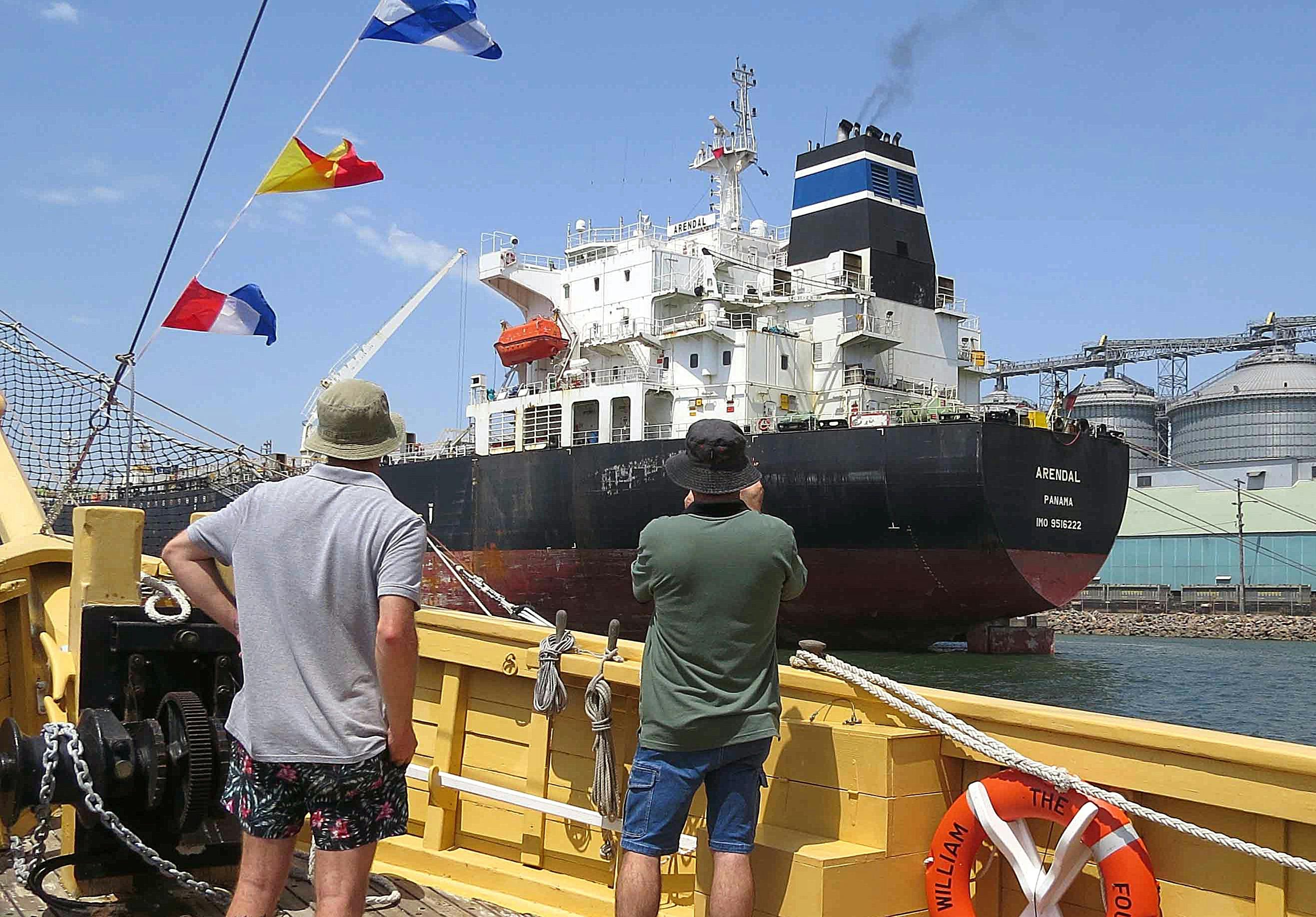 cruising on a working port