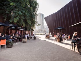 The outdoor courtyard of the Coopers Malthouse