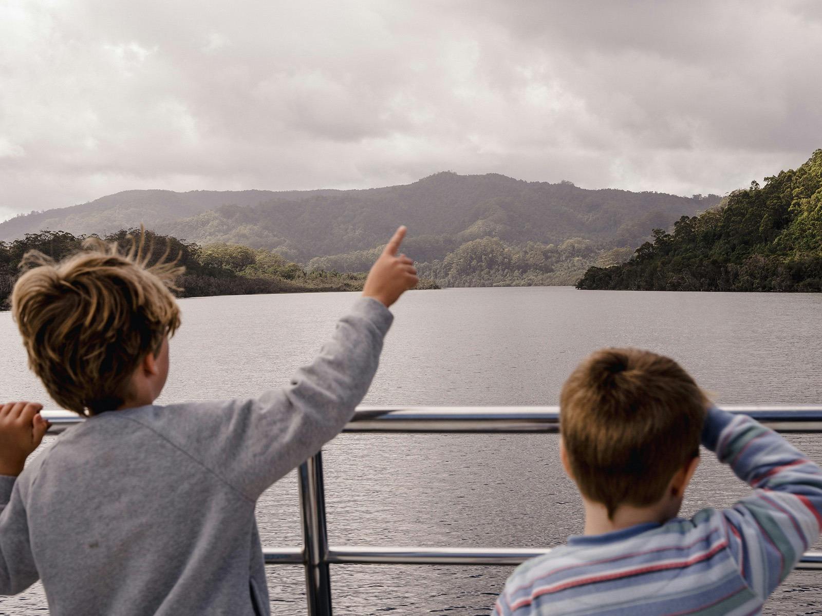 Kids cruise free image