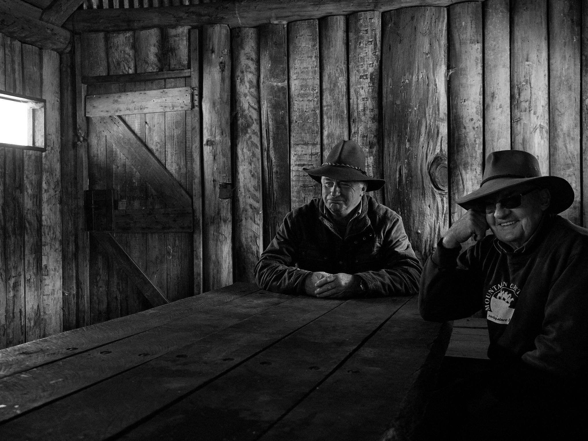 Cattleman's Hut Tour