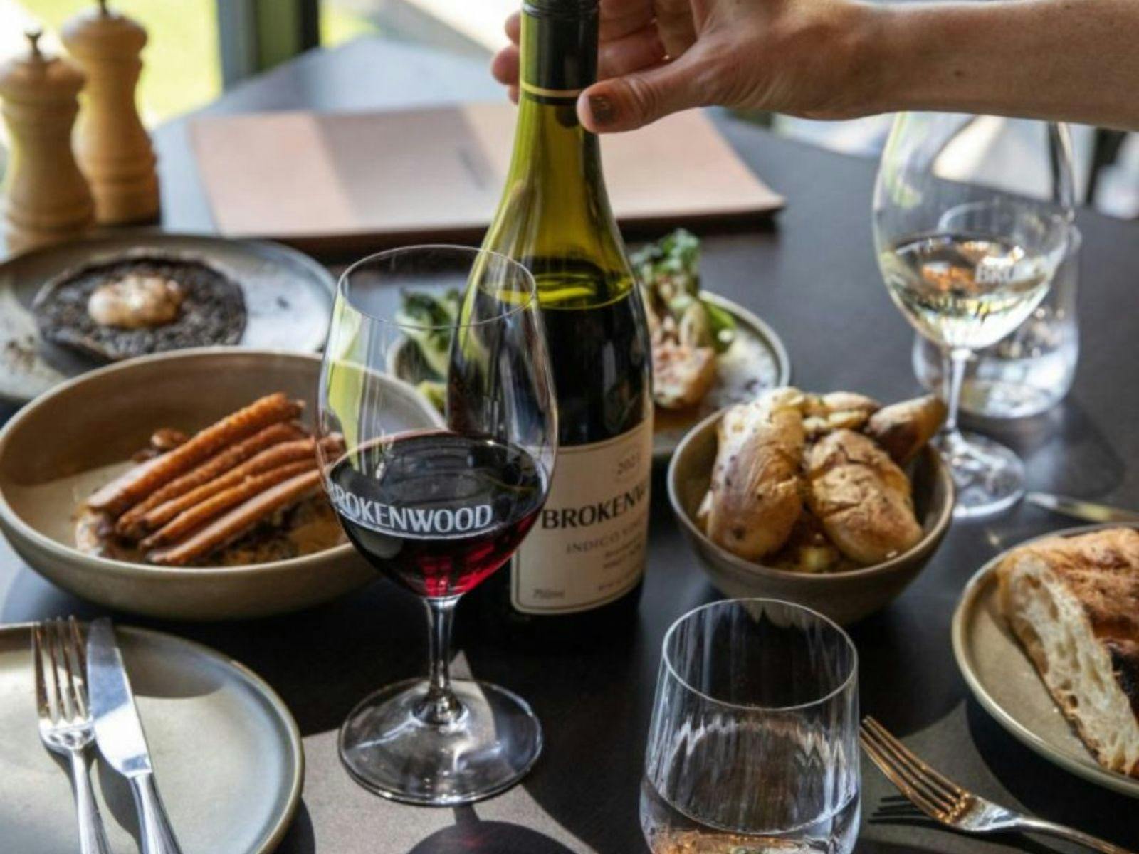 搭乘 Rotone 直升機遊覽 Brokenwood 酒莊