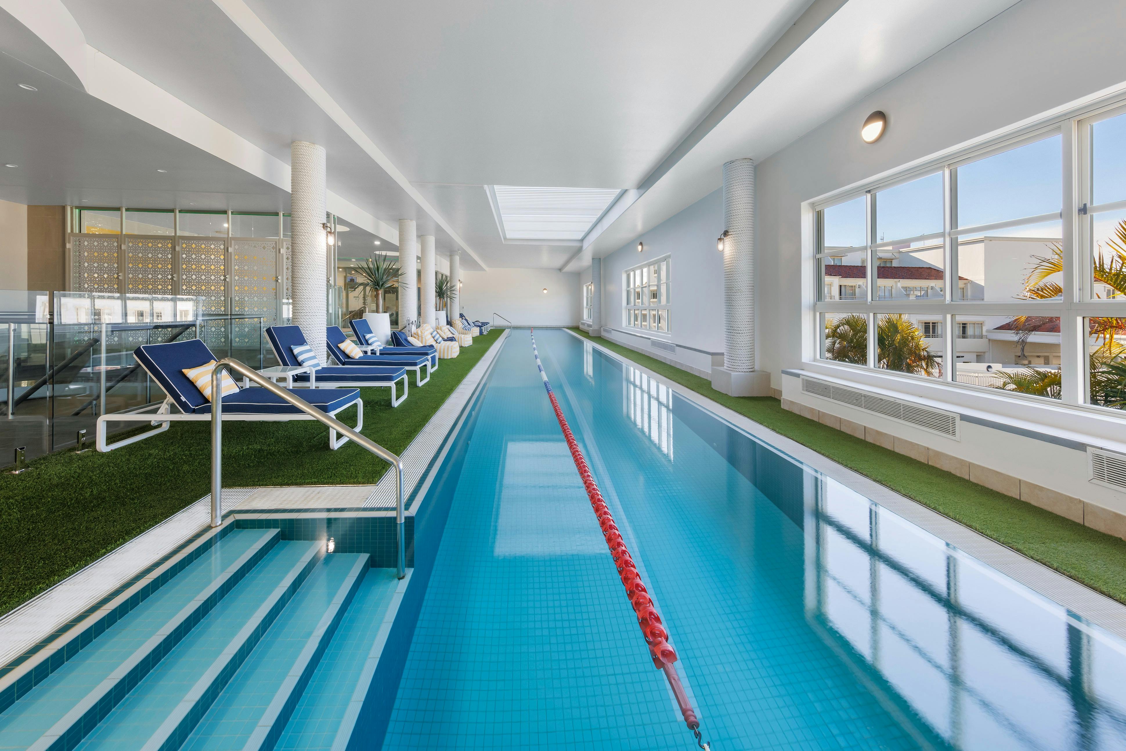 Ramada Shoal Bay - Indoor Pool