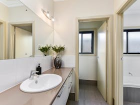 #mountgambierapartments#mountgambieraccommodation#mtgambierapartments#mtgambieraccommodation#aloha