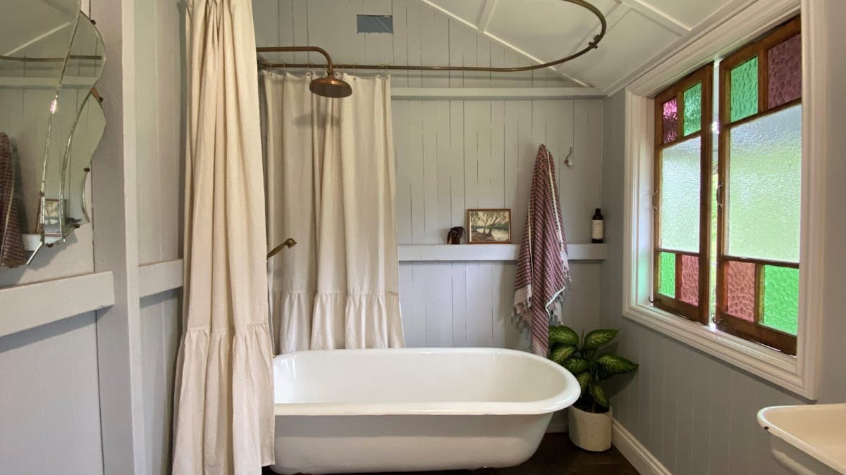 farm stay near brisbane