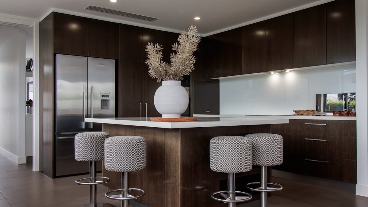 Five Bedroom home in Broadbeach - Kitchen