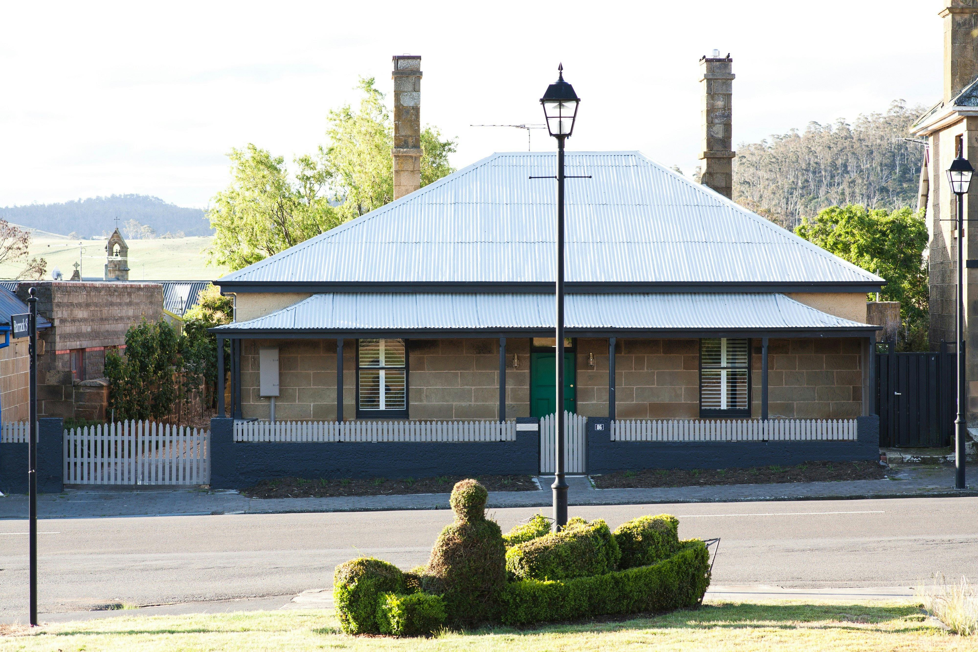 Raffah House Accommodation, Oatlands | Tasmania, Australia