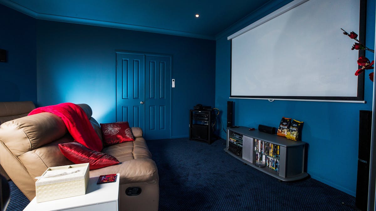 Air conditioned Cinema Room with Netflix