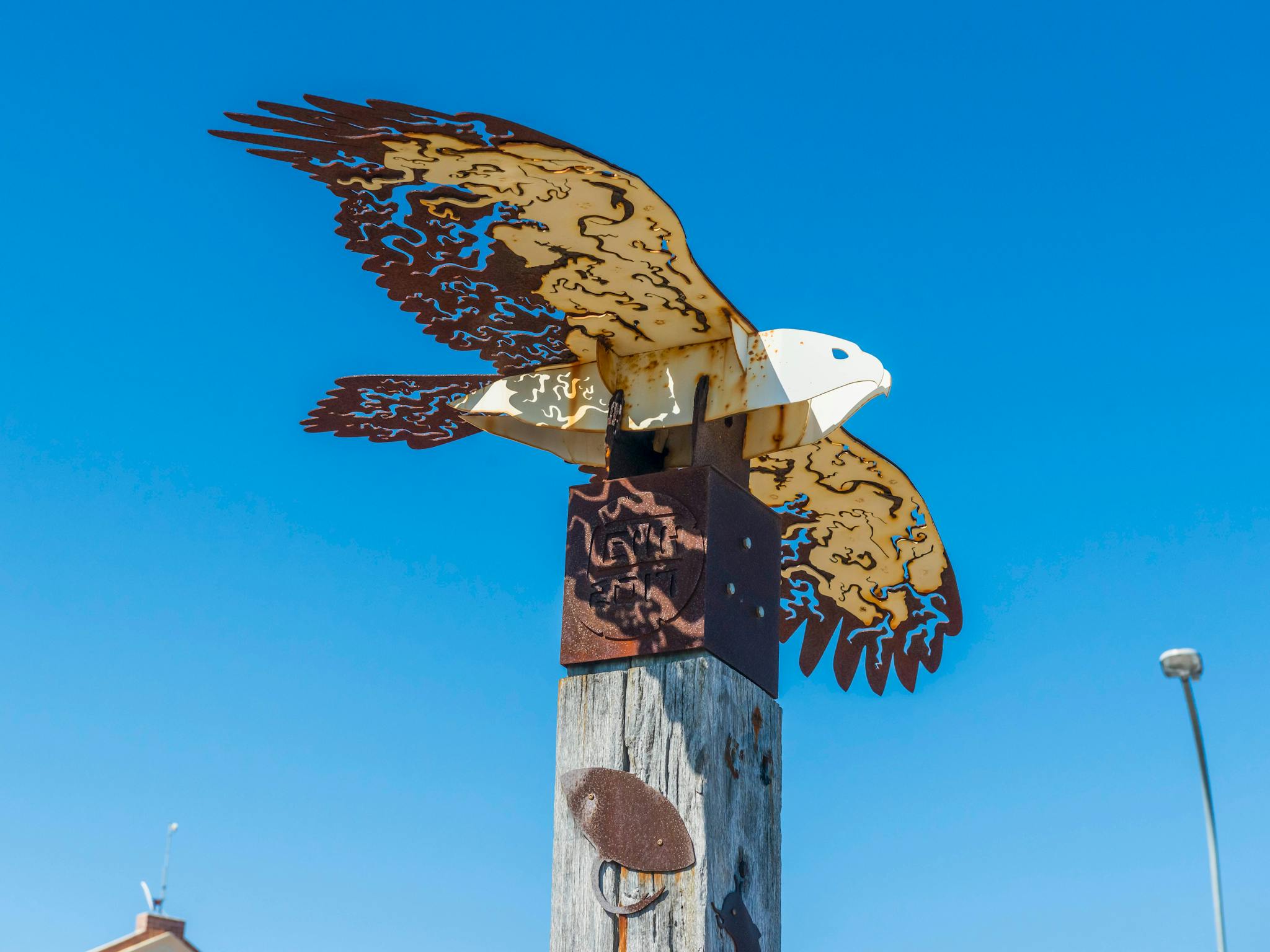 sea eagle sculpture
