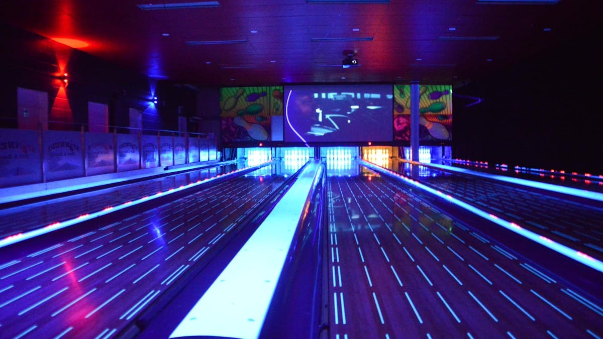 Glowing Lanes