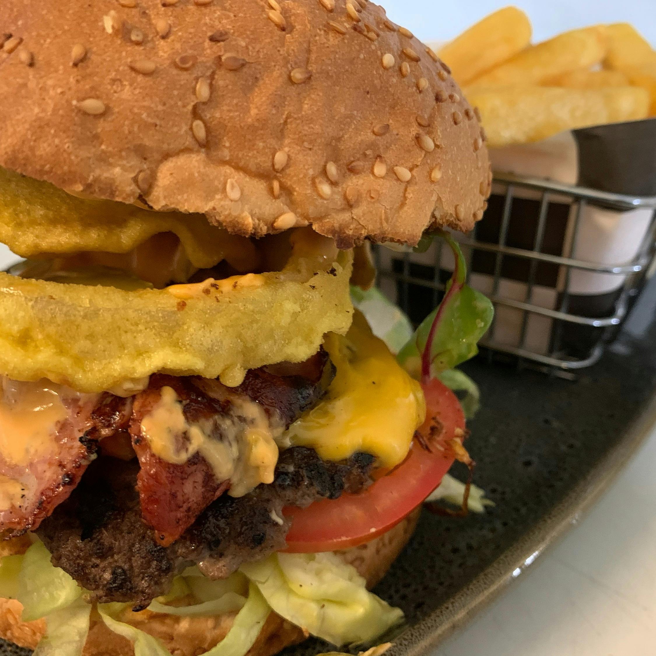 Izzy's Cafe