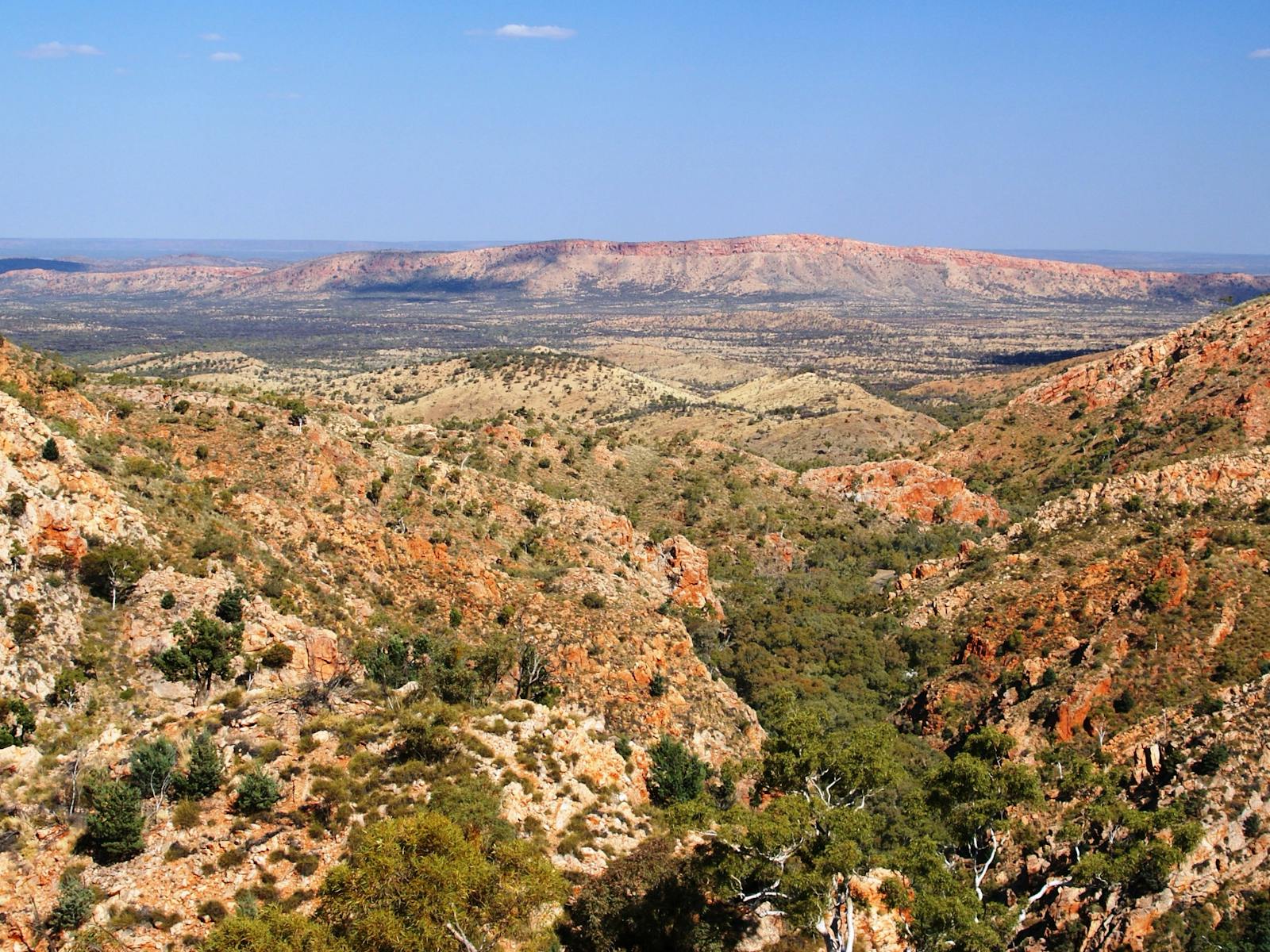 Larapinta Trail with Australian Walking Holidays / World Expeditons