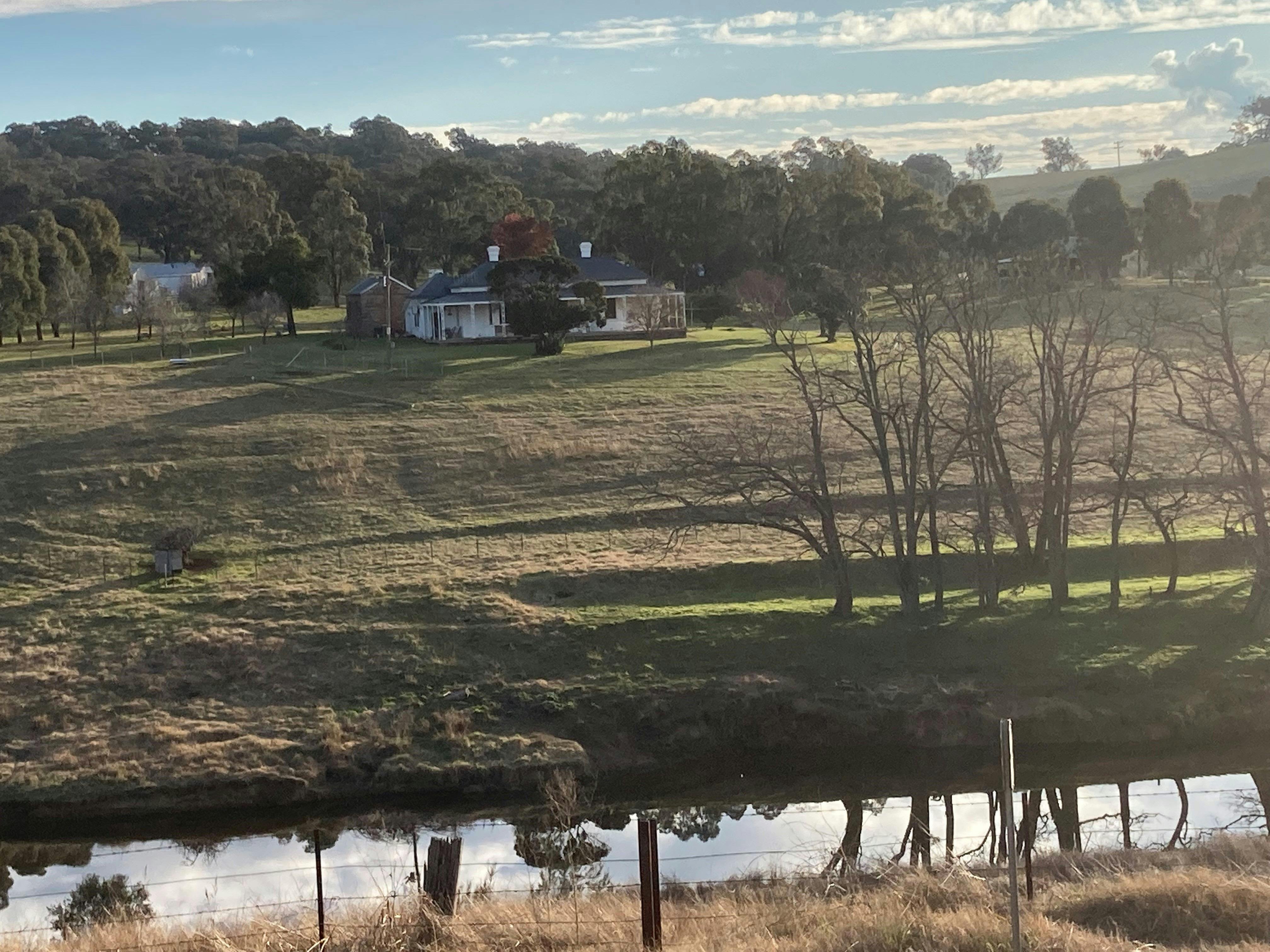 Yass Can Assist at Cliftonwood NSW Holidays & Things