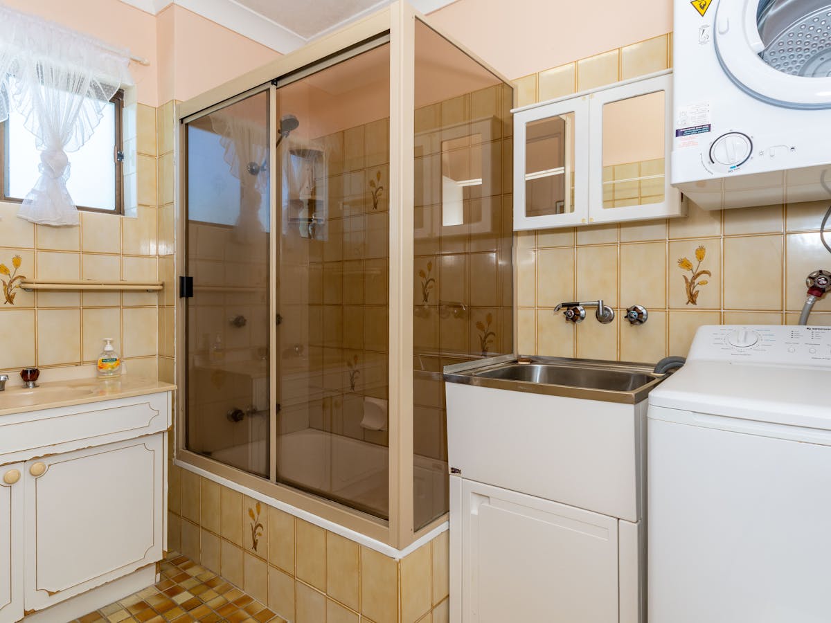 Bathroom Bathroom