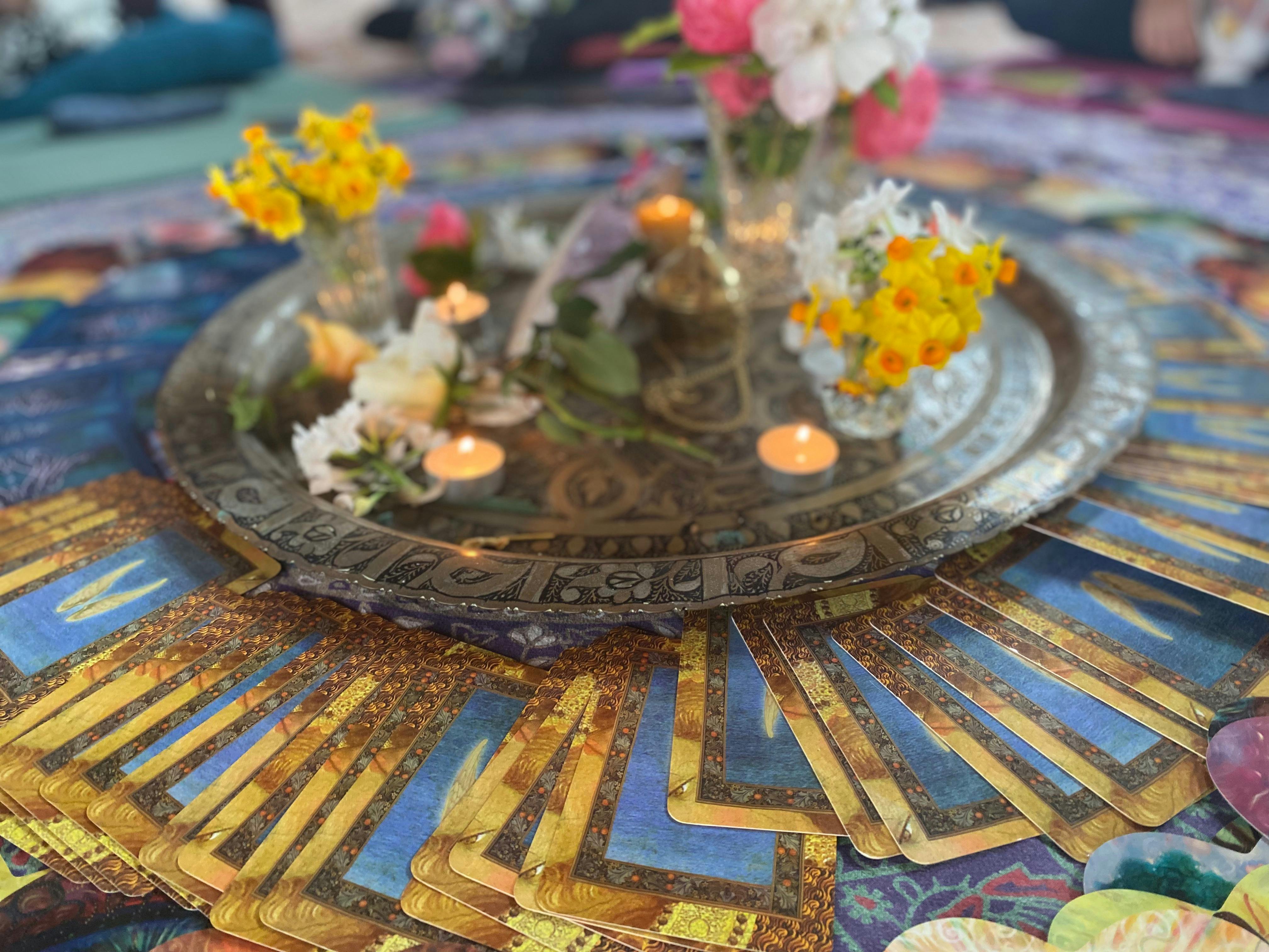 Circle with flowers, candles and angel cards