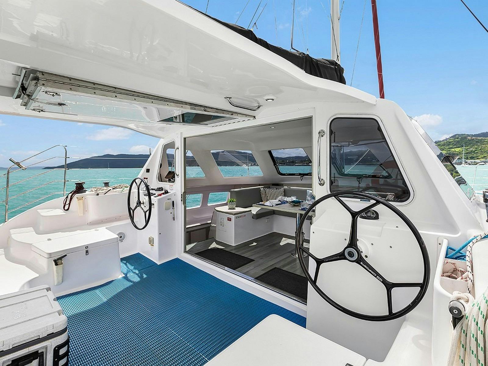 Aft deck and cockpit
