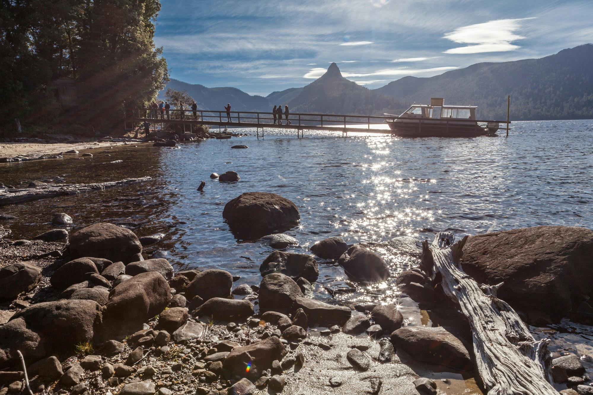 Ferry at Echo Point Jetty, Lake St Clair. Mt Ida in the background.