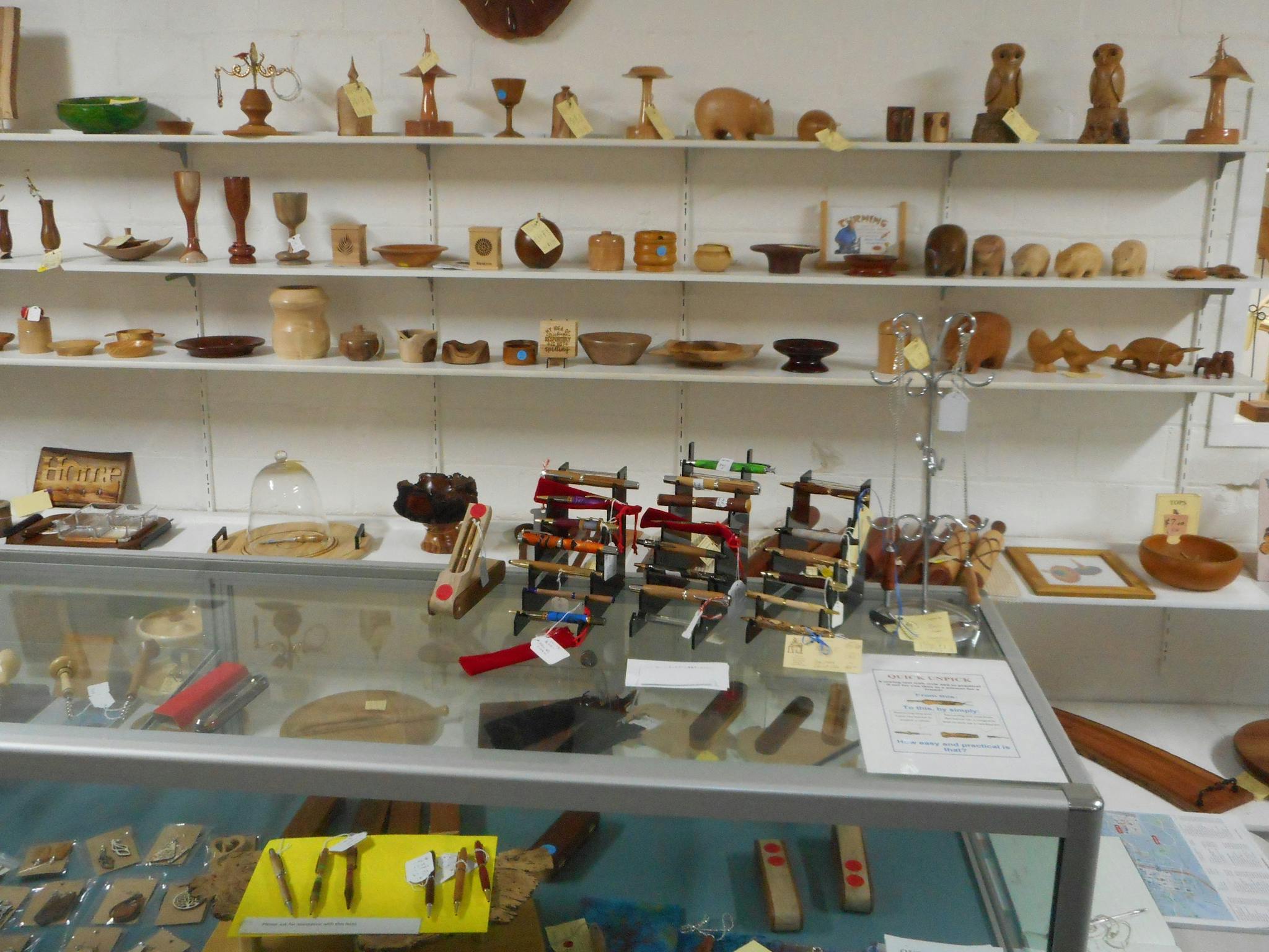 Cottage/Shop located at Gateway Island. Wodonga Vic