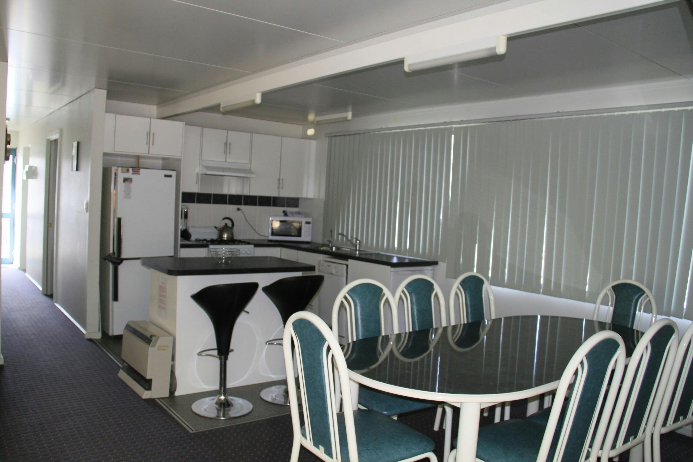 Kitchen/dining