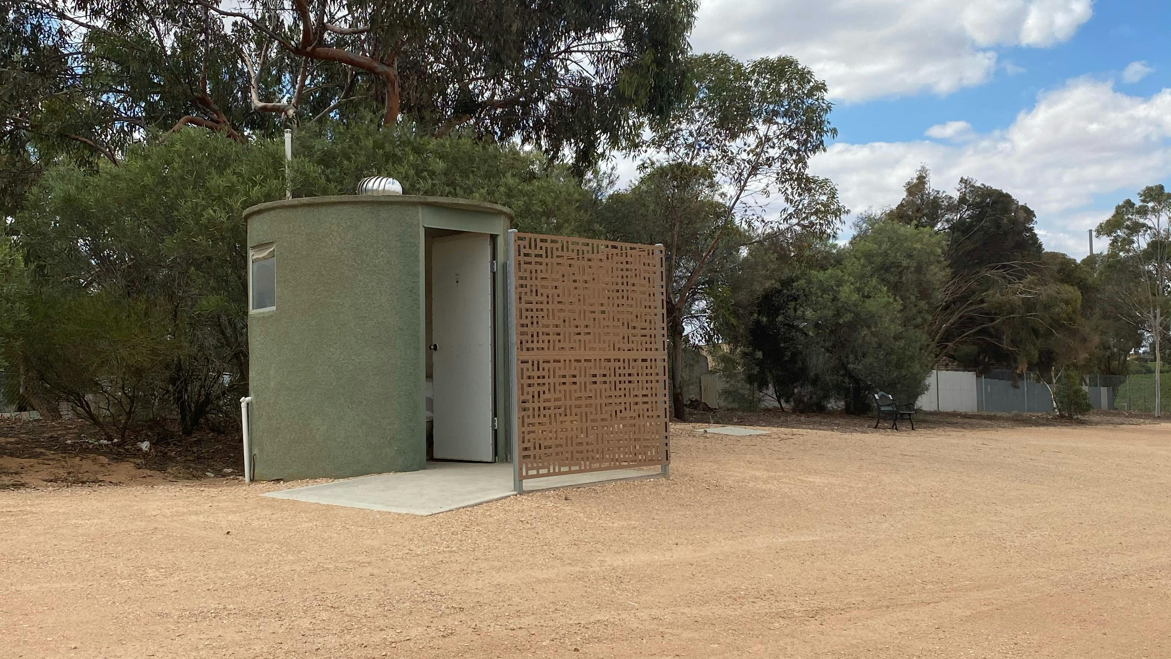toilets at Waik Cemetery