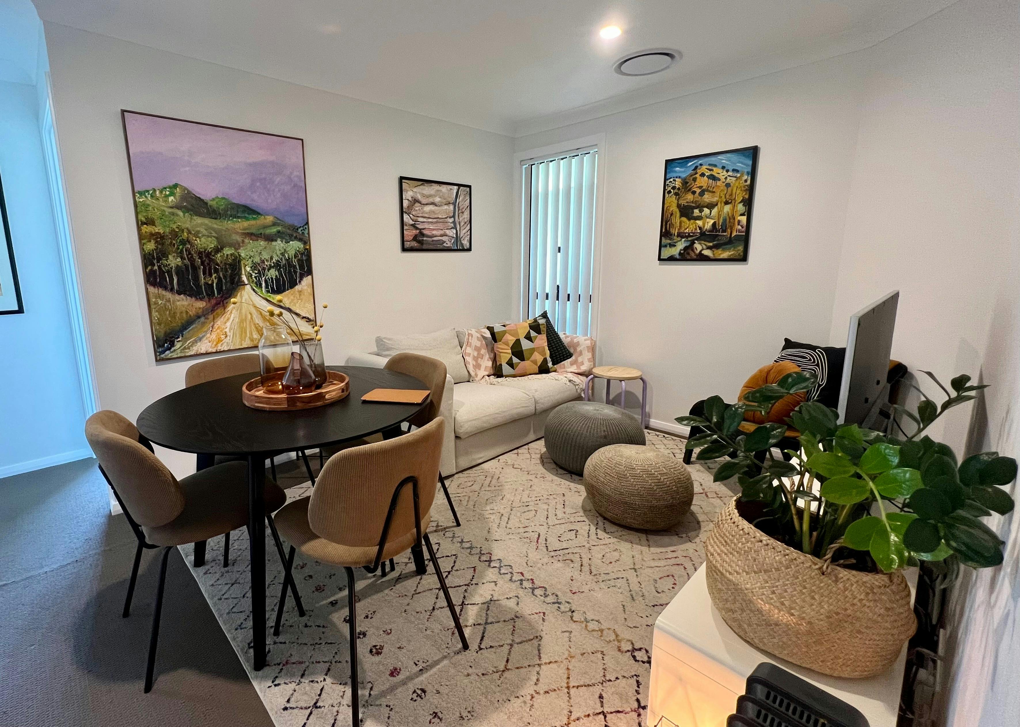 Dining and lounge room