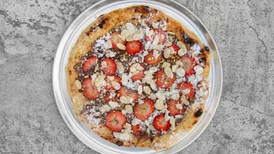 Nutella, Icing sugar, Strawberry and Roasted salted Pistachio
