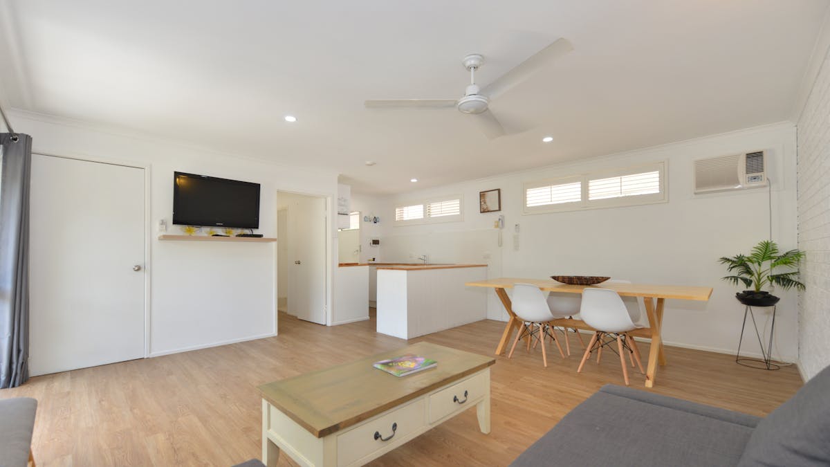 Superior 1  Bedroom Apartment with pool view