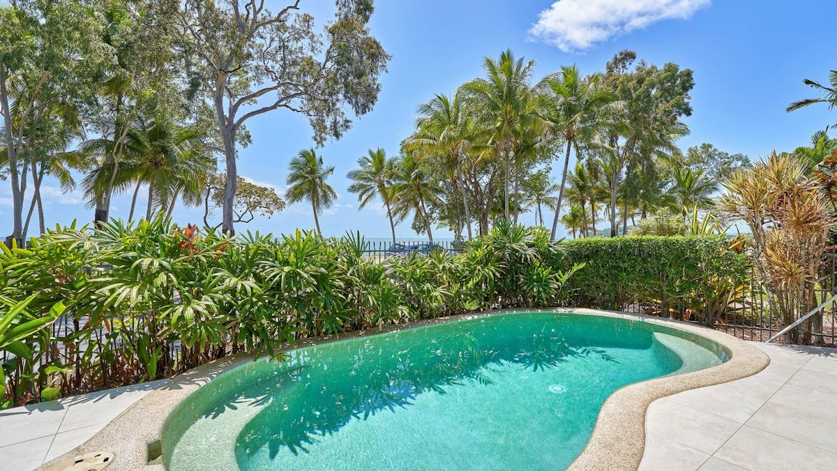 Pool Views
