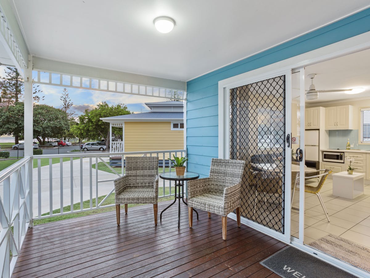 Scarborough Holiday Village - Villa Deck