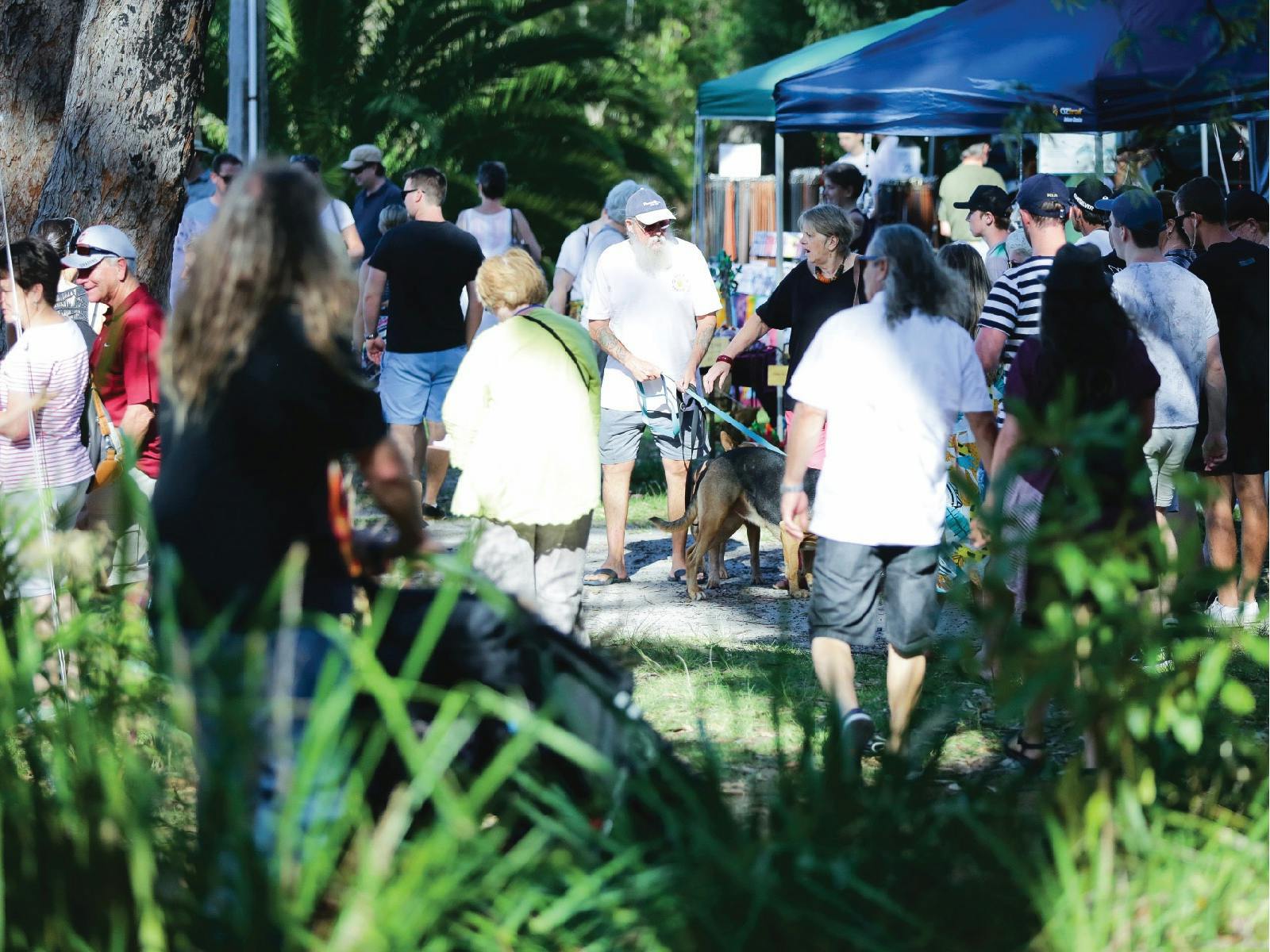 Visitors to the Jervis Bay Maritime Museum Market